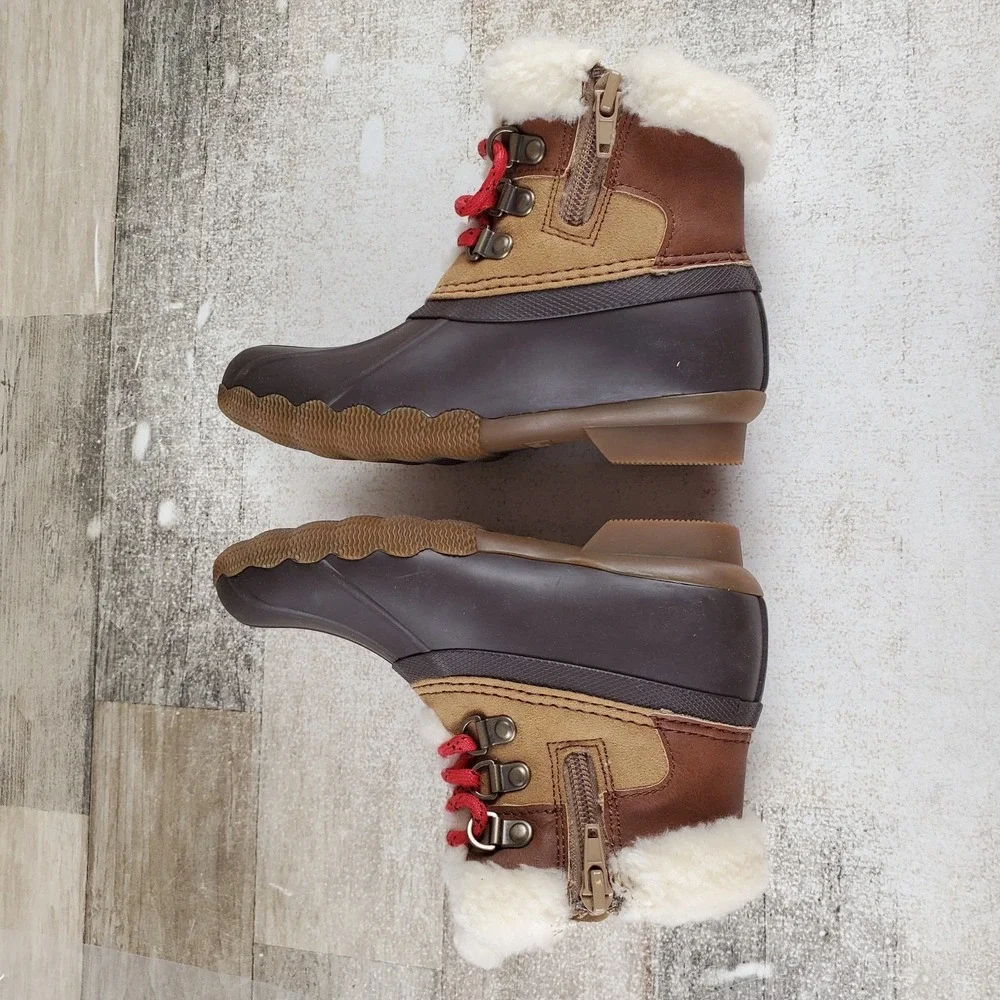 Sperry Alpine Saltwater Girls Duck Boots Sz 12 M Tan Cozy Faux-Shearling Lace-Up